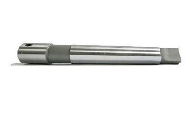 Annular cutter holders and extenstions for 8 inch diameter carbide tipped annular cutters